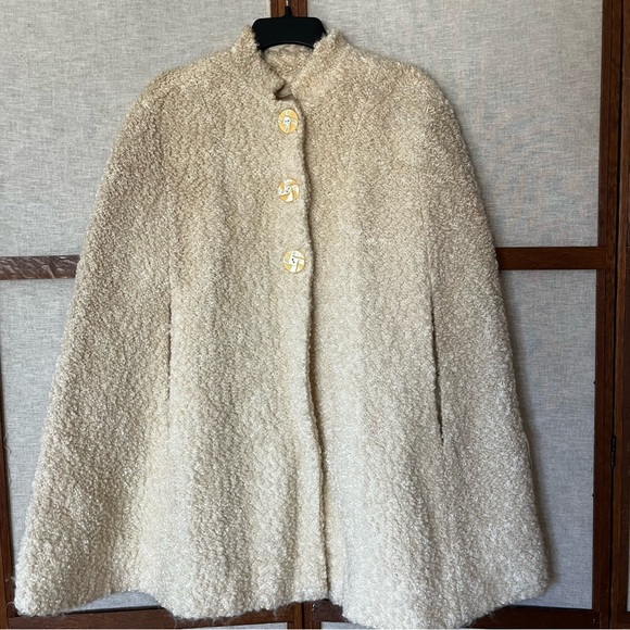 Vintage 1950s Elegant Cream Lined Bouclé Cape Coat Pristine Condition - Picture 1 of 13